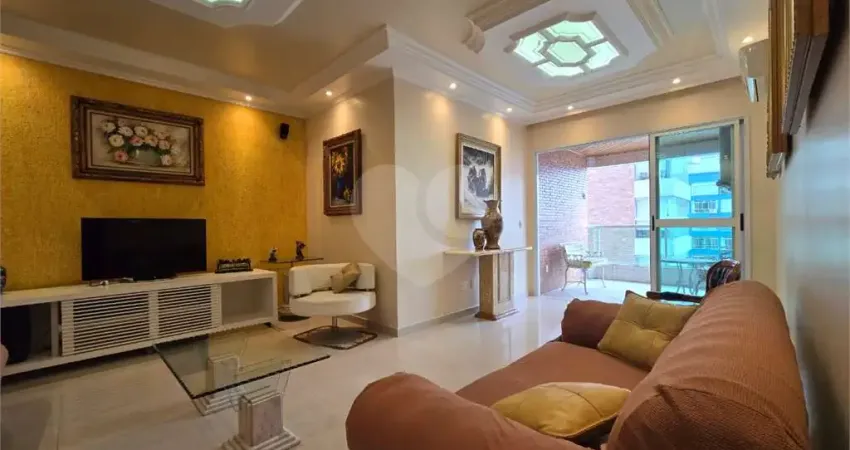 Apartamento com 3 quartos à venda na Rua Castro Alves, 20, Embaré, Santos