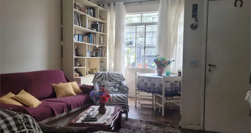 Casa com 3 quartos à venda na Rua Marcondésia, 28, Chácara Monte Alegre, São Paulo