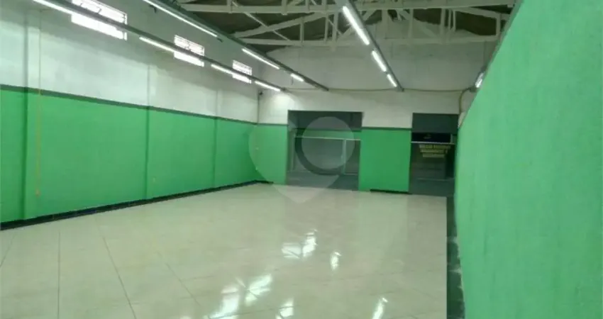 Apartamento para alugar na Rua Antônio Dias Adorno, 301, Cidade Júlia, São Paulo