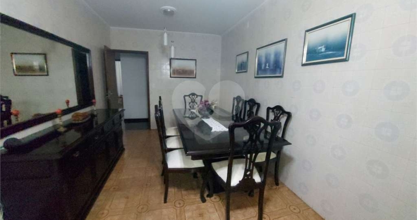 Casa com 3 quartos para alugar na Rua Frei Leopoldo Dalmácia, 62, Vila Albertina, São Paulo