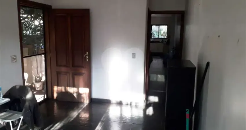 Casa com 3 quartos à venda na Rua Bárbara Heliodora, 587, Vila Romana, São Paulo