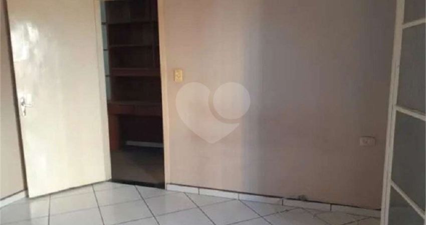 Casa com 3 quartos à venda na Rua Olaviano Gabriel de Oliveira, 32, Vila Isa, São Paulo