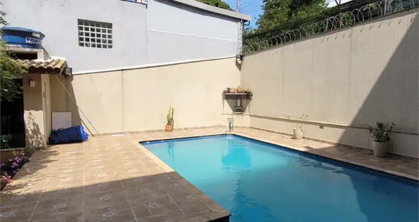 Casa com 4 quartos à venda na Rua Luiz Alves de Araújo, 57, Horto Florestal, São Paulo