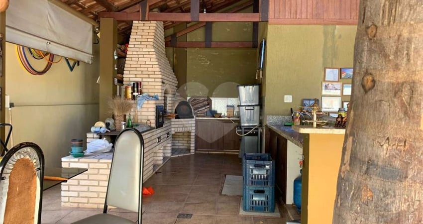 Casa em condomínio fechado com 3 quartos à venda na Rua Benedita Stall Sodré, 169, Jardim Centenário, São Carlos
