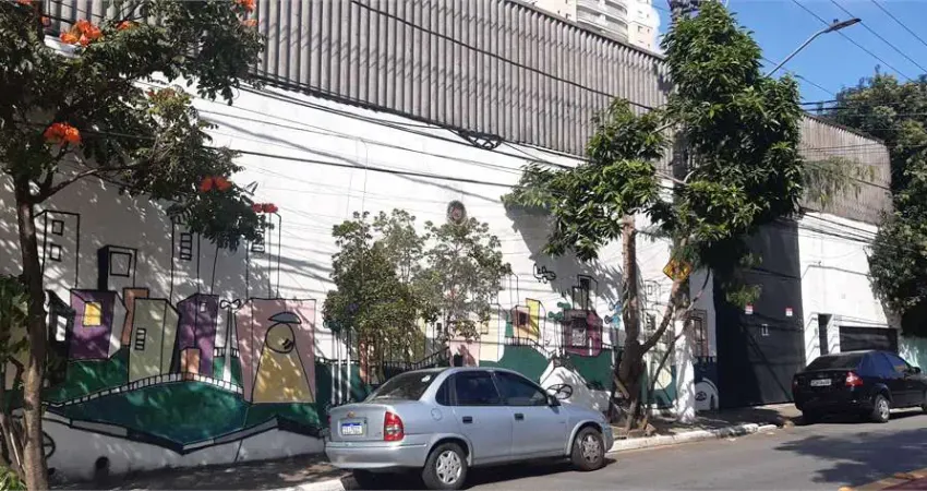 Barracão / Galpão / Depósito à venda na Rua Doutor Maurício de Lacerda, 416, São Judas, São Paulo