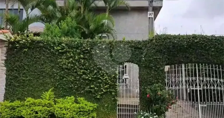 Casa com 3 quartos à venda na Rua Maria Henriqueta, 97, Vila Vessoni, São Paulo