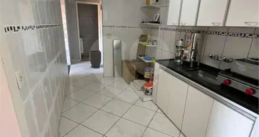 Casa com 3 quartos à venda na Rua Ameliópolis, 272, Vila Primavera, São Paulo