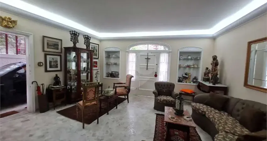 Casa com 4 quartos à venda na Rua Guaiaó, 37, Aparecida, Santos