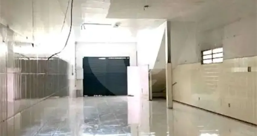 Prédio para alugar na Rua Félix Guilhem, 44, Lapa de Baixo, São Paulo