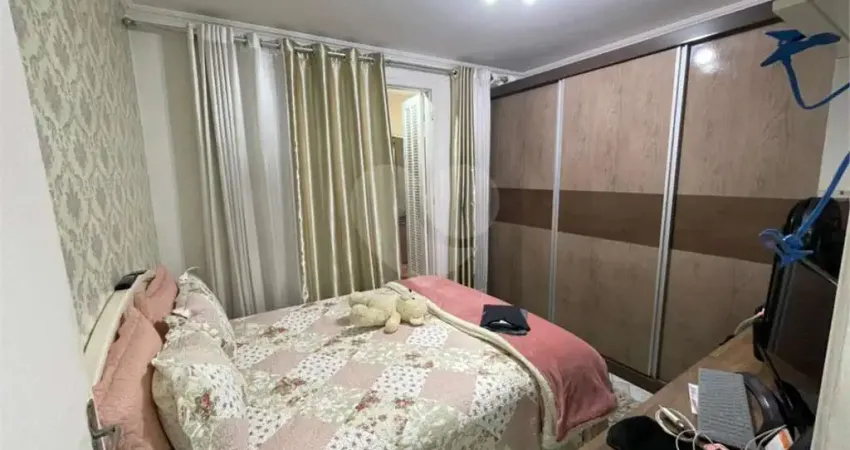 Casa com 2 quartos à venda na Rua Belmira Vaz, 189, Vila Romero, São Paulo