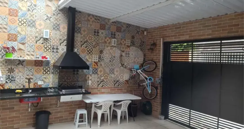 Casa com 2 quartos à venda na Rua Luiz Nalin, 83, Vila Carrão, São Paulo