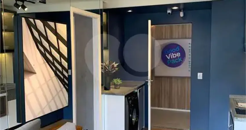 Kitnet / Stúdio à venda na Rua Cardeal Arcoverde, 3060, Pinheiros, São Paulo