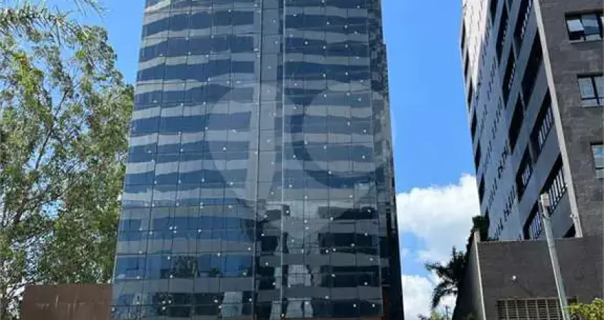 Sala comercial à venda na Avenida Copacabana, 325, Dezoito do Forte Empresarial/Alphaville., Barueri