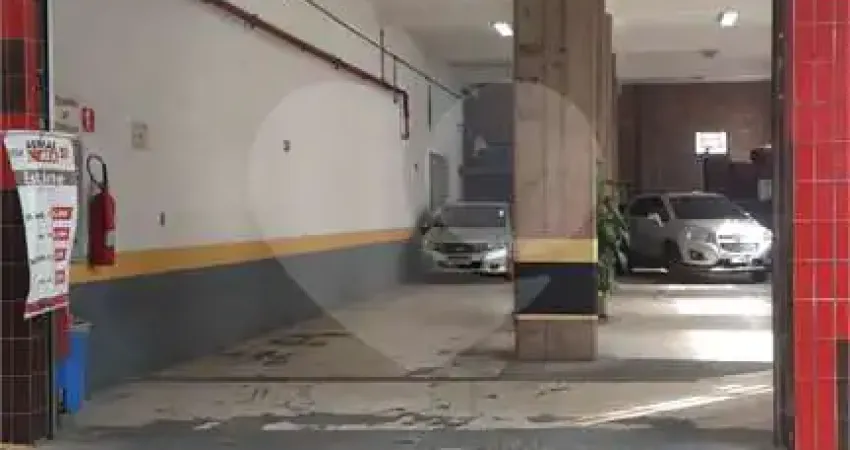 Apartamento para alugar na Praça Carlos Gomes, 42, Centro, São Paulo