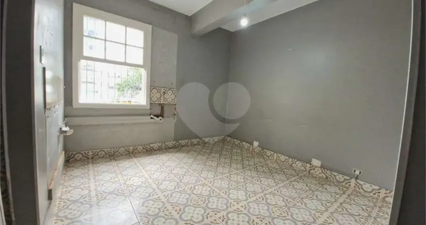 Barracão / Galpão / Depósito para alugar na Rua Teodoro Sampaio, 1007, Pinheiros, São Paulo