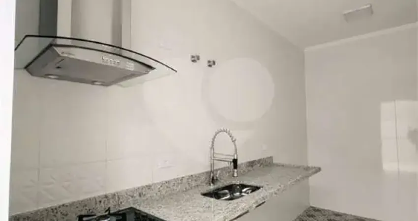 Casa com 3 quartos à venda na Rua Parambú, 91, Parque Vitória, São Paulo