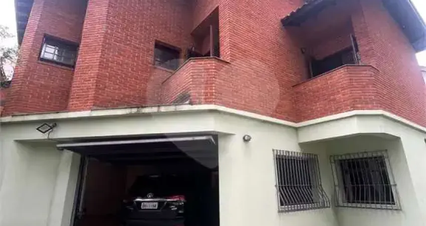 Casa com 3 quartos à venda na Rua dos Mártires Armênios, 1332, Barro Branco (Zona Norte), São Paulo