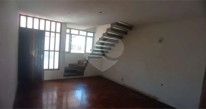 Casa com 3 quartos à venda na Rua Helvídio Gouveia, 139, Água Fria, São Paulo