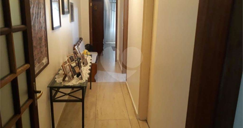 Casa com 3 quartos à venda na Rua Croata, 121, Vila Ipojuca, São Paulo