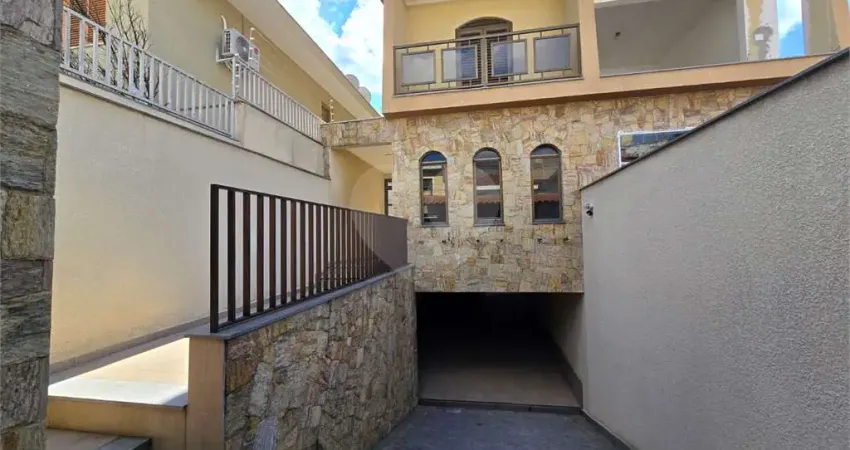 Casa com 3 quartos à venda na Rua Waltrudes Correa, 301, Parque São Domingos, São Paulo