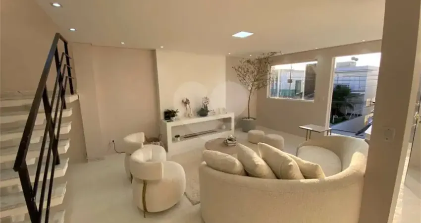 Casa em condomínio fechado com 3 quartos à venda na Estrada do Itapeti, 100, Parque Residencial Itapeti, Mogi das Cruzes