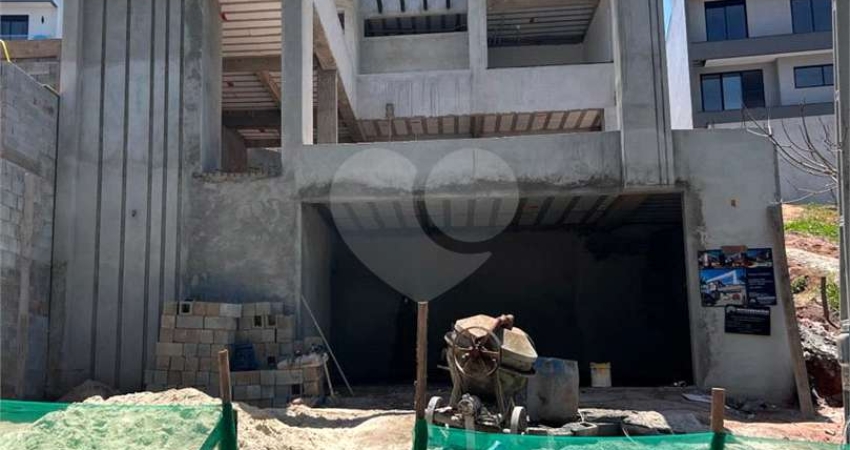 Casa em condomínio fechado com 3 quartos à venda na Avenida Prefeito Francisco Ribeiro Nogueira, 21349, Mogi Moderno, Mogi das Cruzes