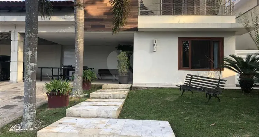 Casa em condomínio fechado com 3 quartos à venda na Estrada do Itapeti, 100, Parque Residencial Itapeti, Mogi das Cruzes