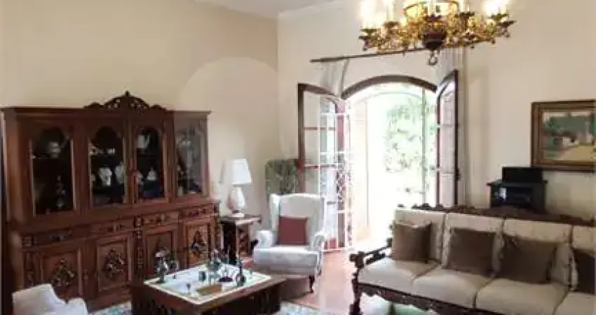 Casa com 3 quartos à venda na Avenida Frederico Straube, 1000, Vila Oliveira, Mogi das Cruzes