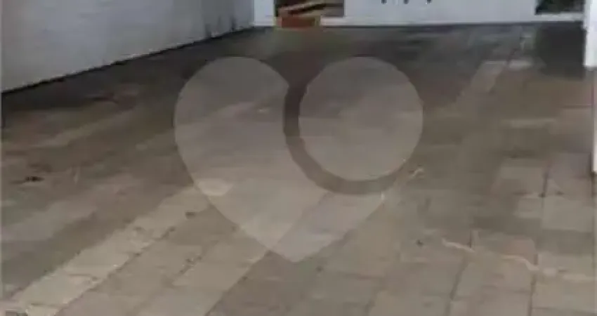 Casa com 3 quartos à venda na Rua Jaboticabal, 1178, Vila Bertioga, São Paulo