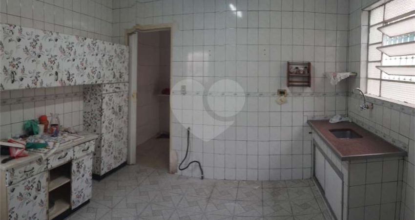 Casa com 3 quartos à venda na Rua São Pedro da Aldeia, 134, Vila Santa Terezinha (Zona Norte), São Paulo