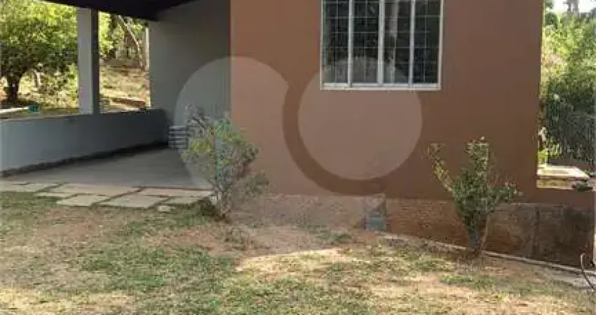 Chácara / sítio com 4 quartos à venda na Estrada Ecoturística do Suru, 4500, Condomínio Voturuna, Santana de Parnaíba