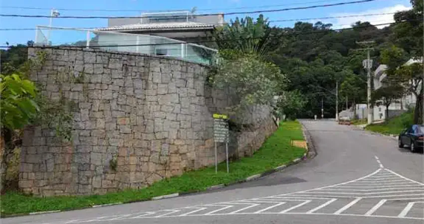 Terreno em condomínio fechado à venda na Rua Luiz Affonso C.M. de A. Otero, 1, Jardim Peri, São Paulo