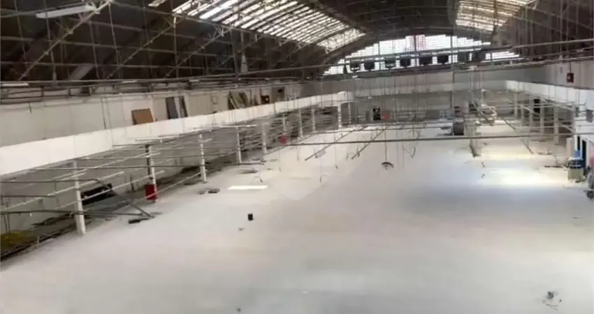 Barracão / Galpão / Depósito à venda na Rua do Bosque, 984, Barra Funda, São Paulo