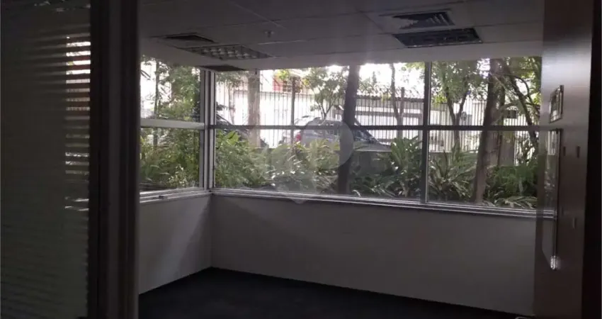 Sala comercial para alugar na Avenida Major Sylvio de Magalhães Padilha, 5200, Jardim Morumbi, São Paulo
