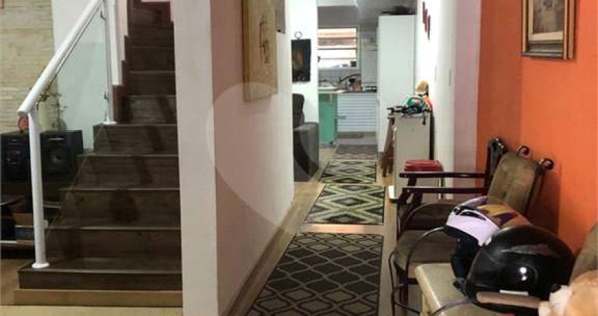 Casa com 3 quartos à venda na Avenida Pinheiro, 299, Cidade das Flores, Osasco