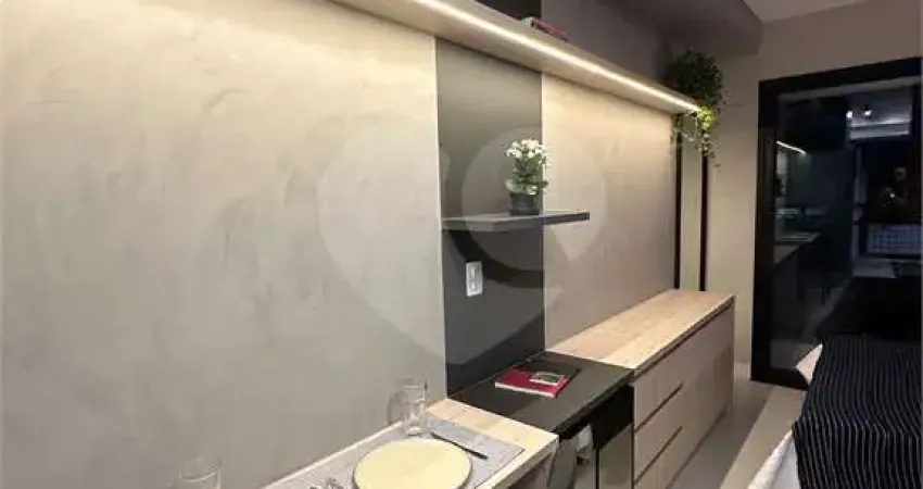 Apartamento à venda na Rua das Gardênias, 25, Mirandópolis, São Paulo