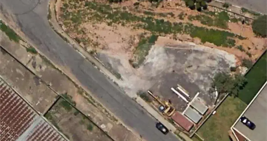 Terreno à venda na Rua Chapada de Minas, 410, Parque Reboucas, São Paulo