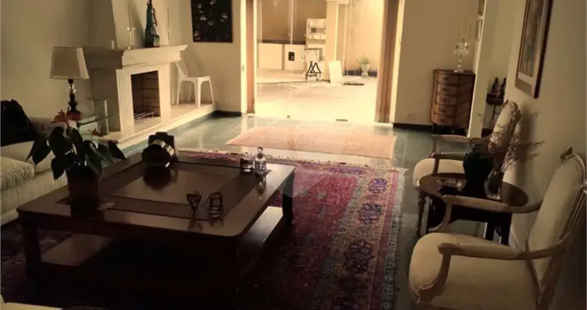 Casa com 4 quartos à venda na Rua Pio IV, 280, Jardim Vitoria Regia, São Paulo