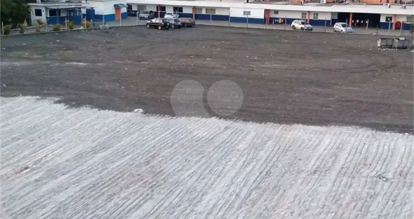 Barracão / Galpão / Depósito à venda na Rua Iososuke Okaue, 483, Jardim Helian, São Paulo