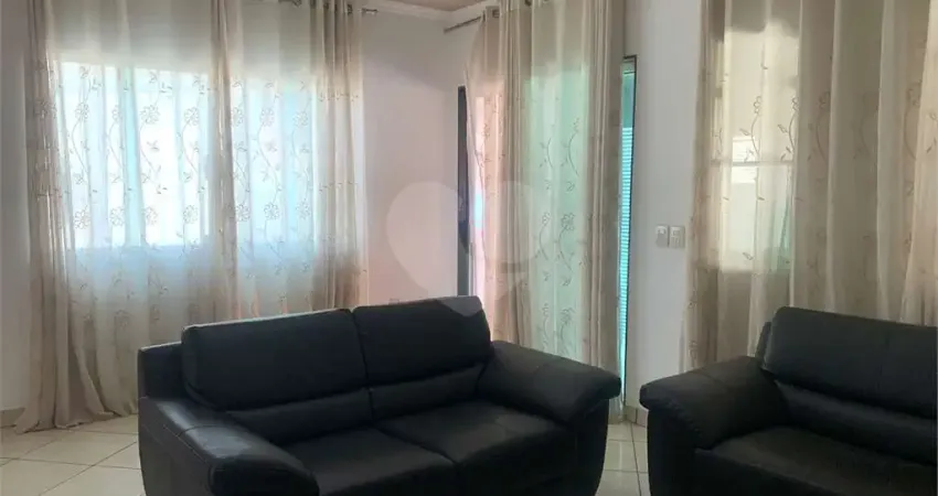 Casa com 2 quartos à venda na Rua Wilson Batista, 18, Conjunto Residencial Bandeirantes, São Paulo