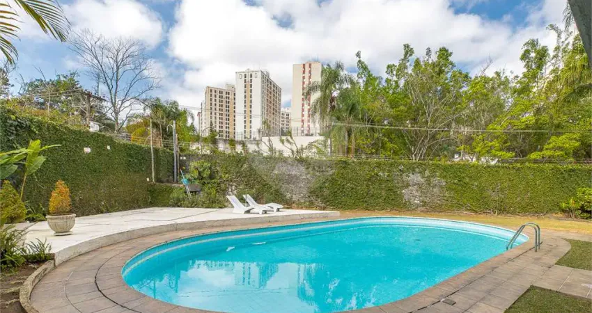 Casa com 3 quartos à venda na Avenida Ministro Álvaro de Souza Lima, 86, Jardim Marajoara, São Paulo