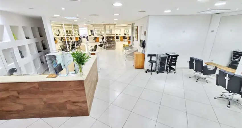 Prédio para alugar na Rua Pernambuco, 75, Jardim Capela, São Paulo