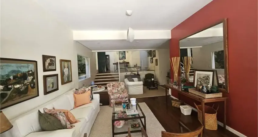 Casa com 3 quartos à venda na Rua Pio IV, 219, Jardim Vitoria Regia, São Paulo