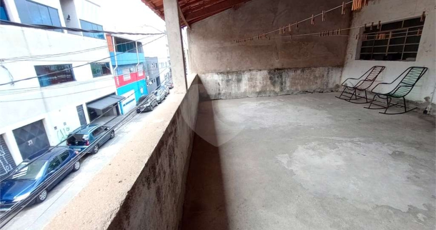 Casa com 2 quartos à venda na Rua Avelino Carvalho, 64, Vila Paulo Silas, São Paulo
