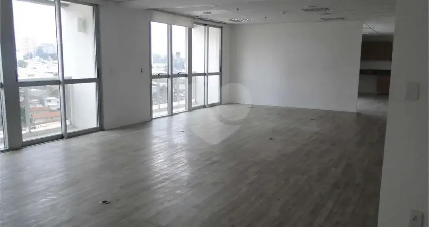 Sala comercial para alugar na Rua Enxovia, 472, Vila São Francisco (Zona Sul), São Paulo