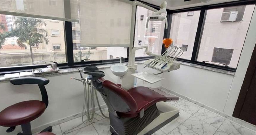 Sala comercial à venda na Rua Afonso Braz, 579, Vila Nova Conceição, São Paulo