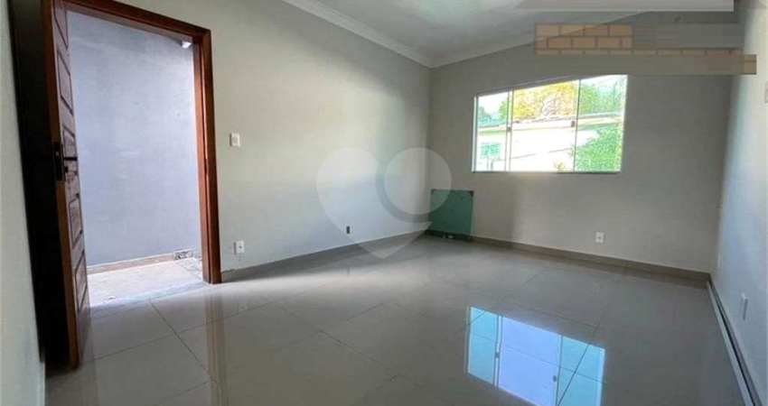 Casa com 3 quartos à venda na Rua Benedito Nunes Vieira, 59, Jardim Santa Terezinha, Taboão da Serra