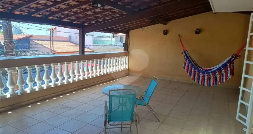 Casa com 3 quartos à venda na Rua Danlino Ramos Cruz, 149, Jardim Frei Galvão, Taboão da Serra