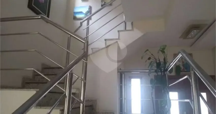 Casa em condomínio fechado com 4 quartos à venda na Avenida Prefeito Francisco Ribeiro Nogueira, 1, Mogi Moderno, Mogi das Cruzes