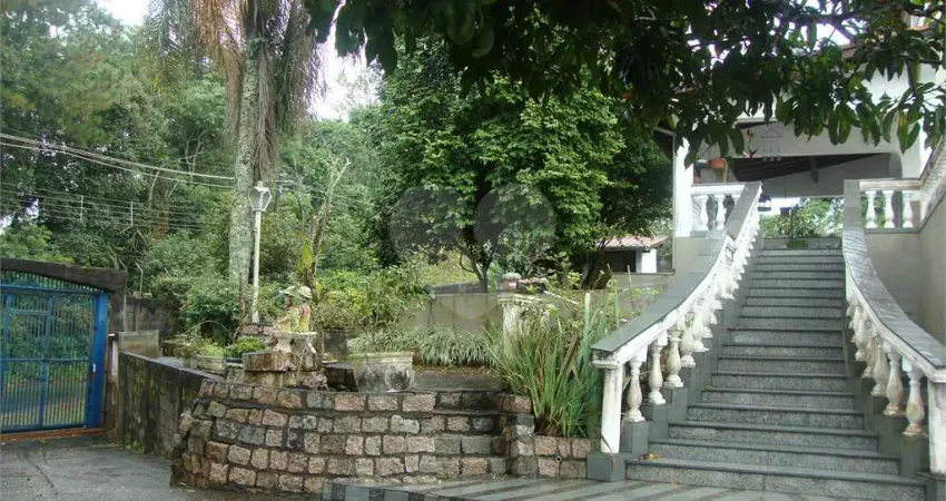 Chácara / sítio com 5 quartos à venda na Rua Comendador José Alcides da Silva, 331, Jardim Arujá, Arujá